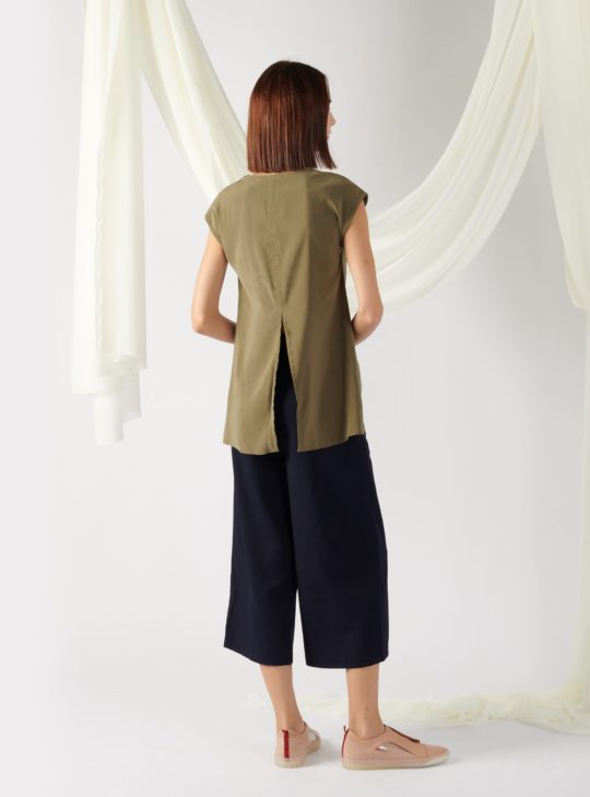 top with back slit in moss top with back slit in moss