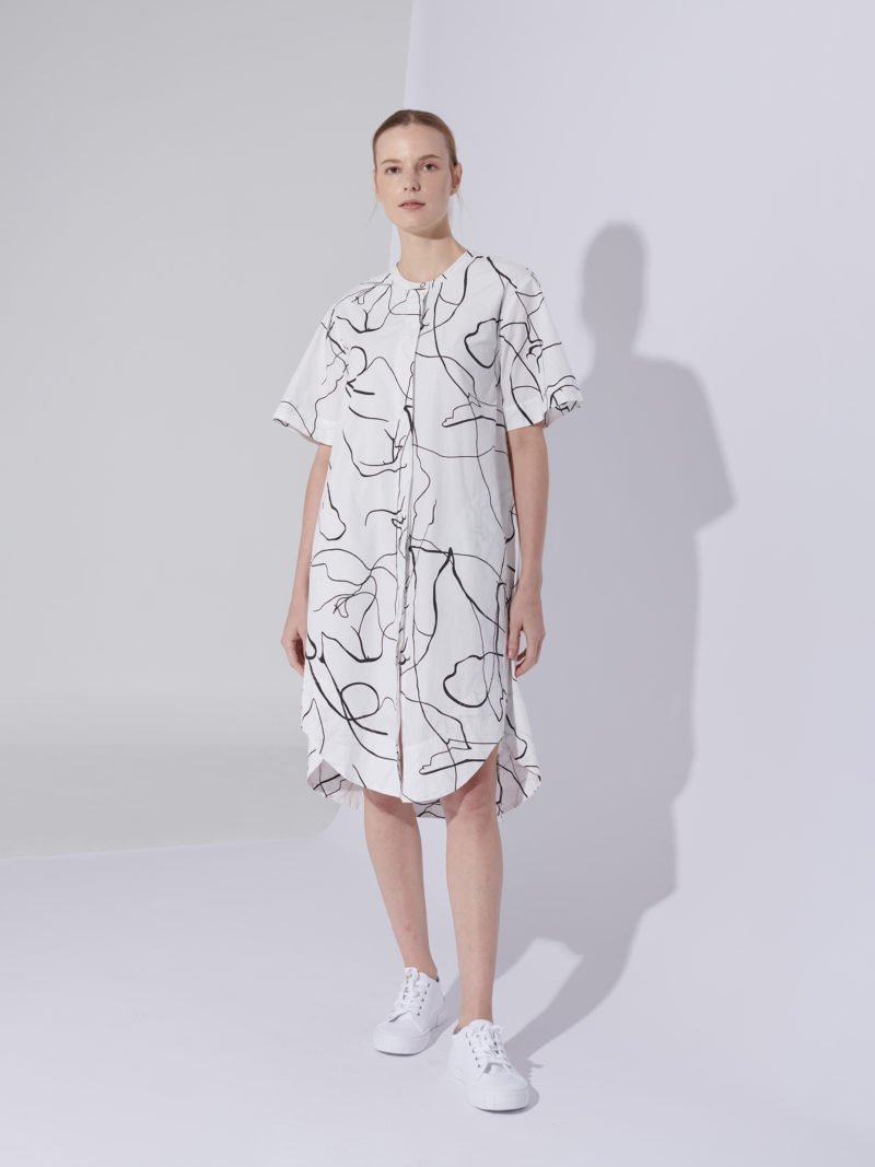 OVERSIZED SHIRT DRESS IN WHITE PRINTS